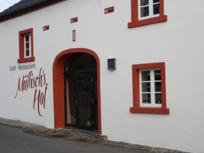 Photo: M&amp;uuml;llisch&amp;#039;s Hof